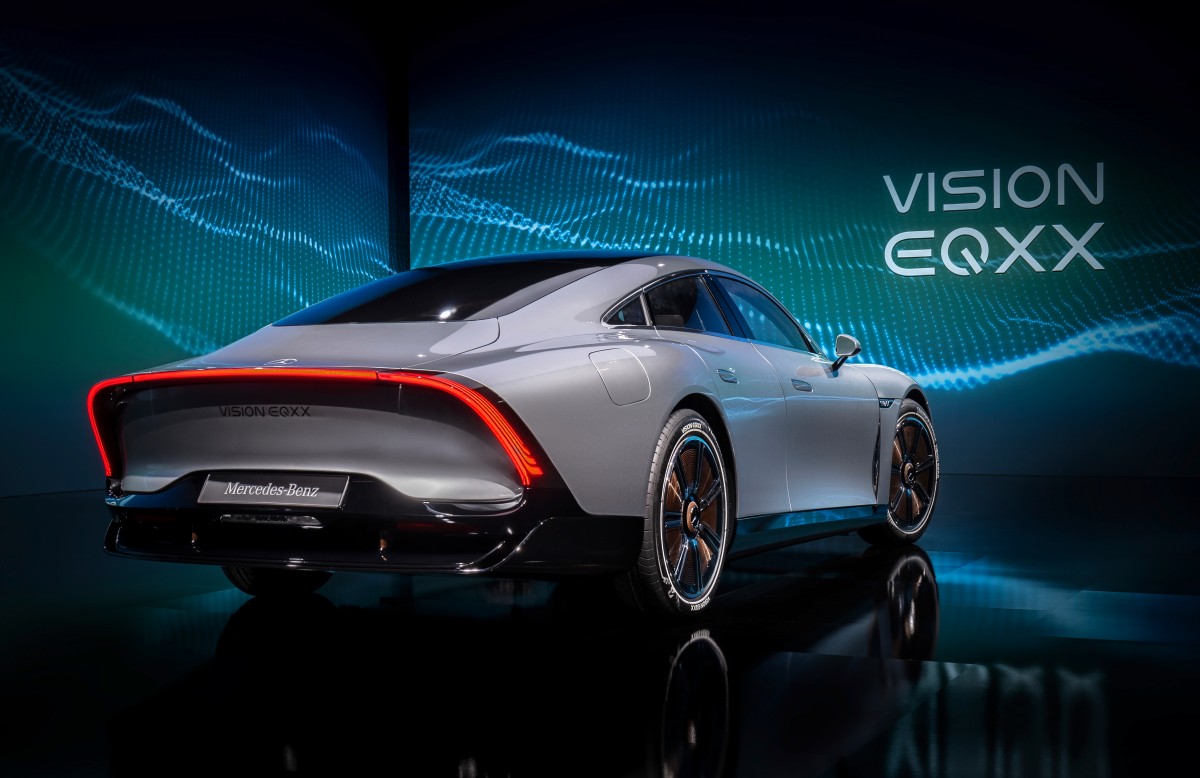 Mercedes Vision EQXX concept crosses the 1,000 km threshold too