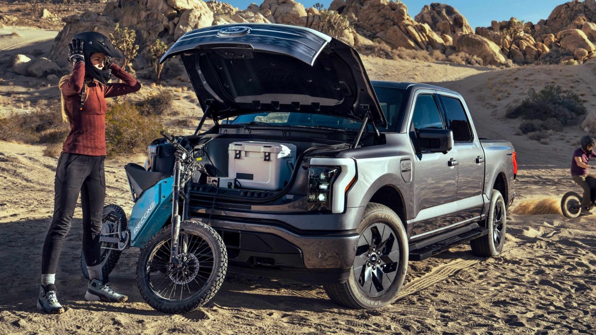 Ford's F-150 Lightning now shipping to first customers