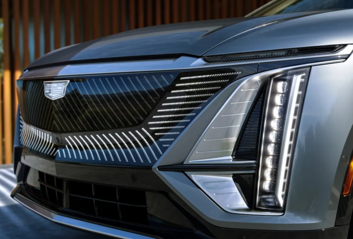 Cadillac Lyriq AWD будет поставляться с двигателем мощностью 500 л.с. — заказы начнутся 19 мая.
