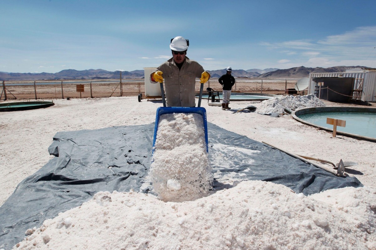 Raw lithium extracting from salt lake in Argentina
