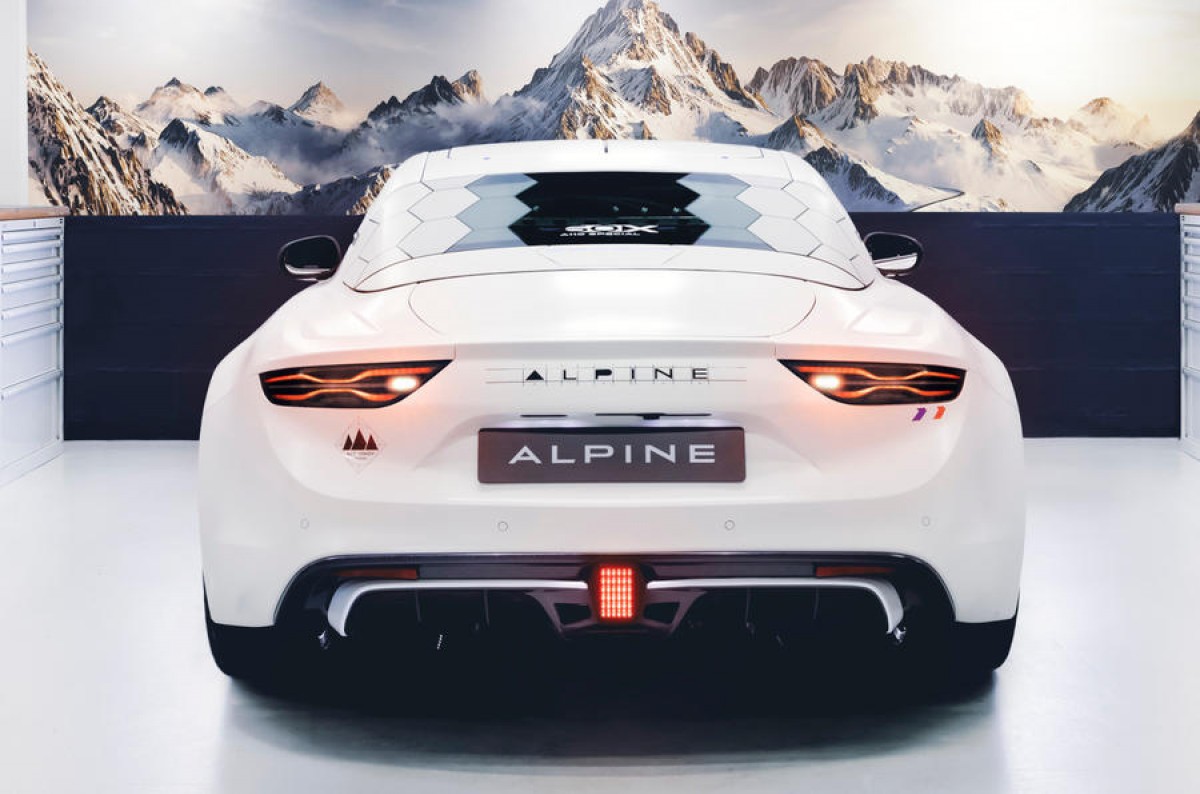 Alpine A110 E-ternité is an electric convertible that shows future of the brand