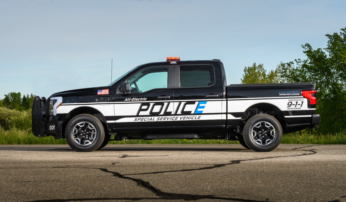 Ford builds F-150 Lightning Pro SSV for the police forces