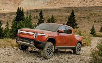 Rivian says it remains on track to produce 25,000 EVs by the end of 2022