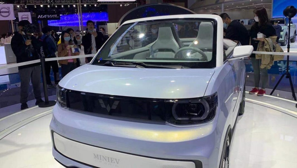 Convertible Wuling Mini EV to launch in August