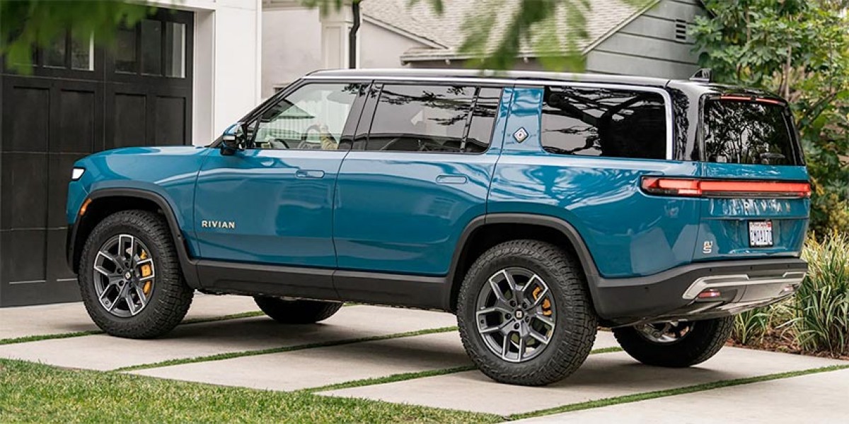 Rivian R1S - full size electric SUV