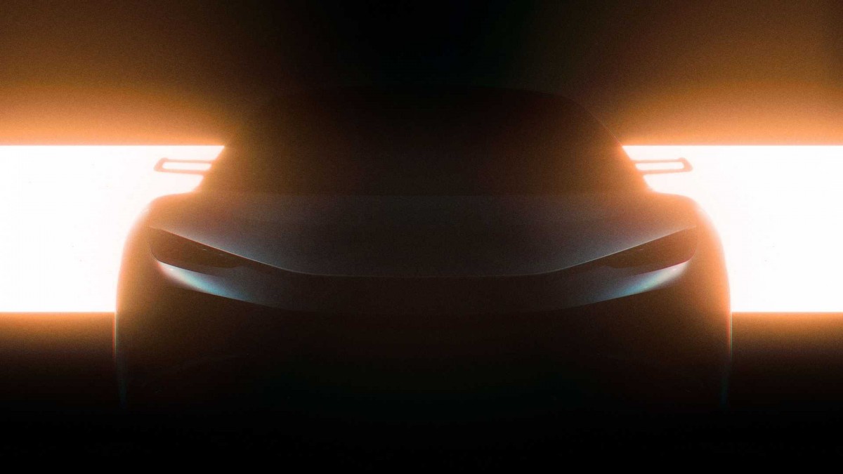 Luxury SUV teased by an Italian startup Aehra