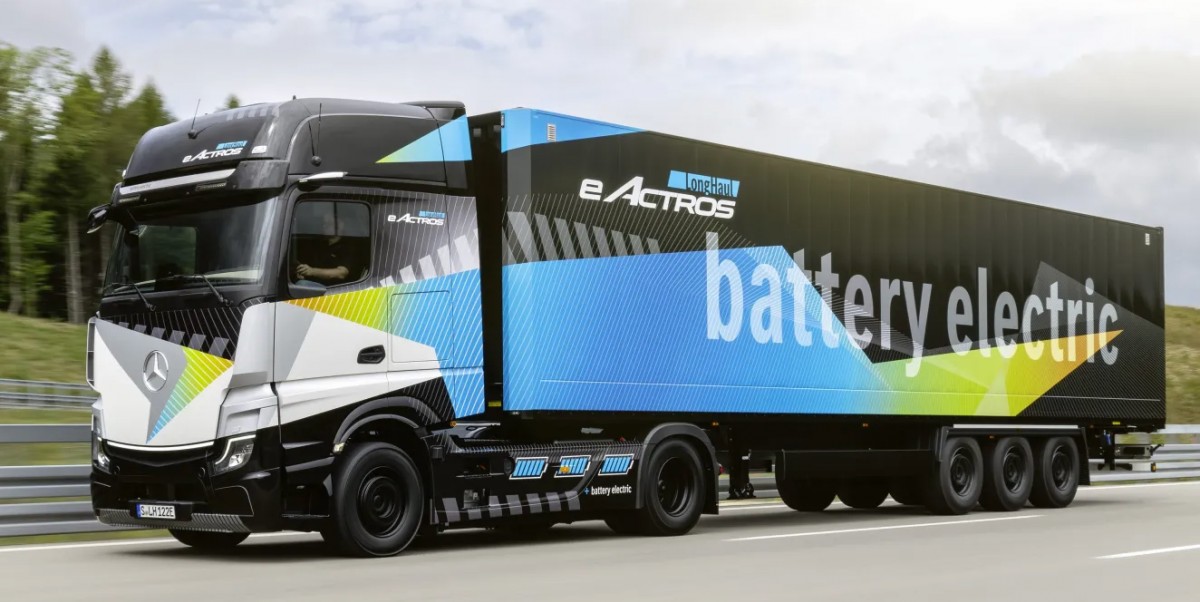 Mercedes-Benz eActros LongHaul - electric truck with 500 km range