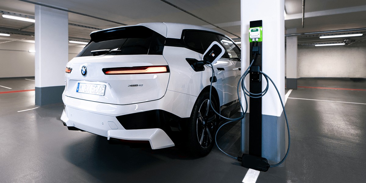 Soon electric BMWs will charge without the need for a card or phone