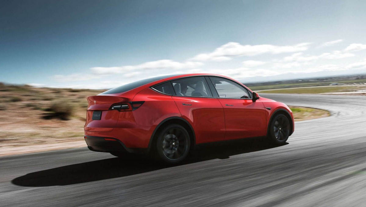 Rumor: Tesla to cut Model 3 and Model Y prices in China by as much as CNY 40,000