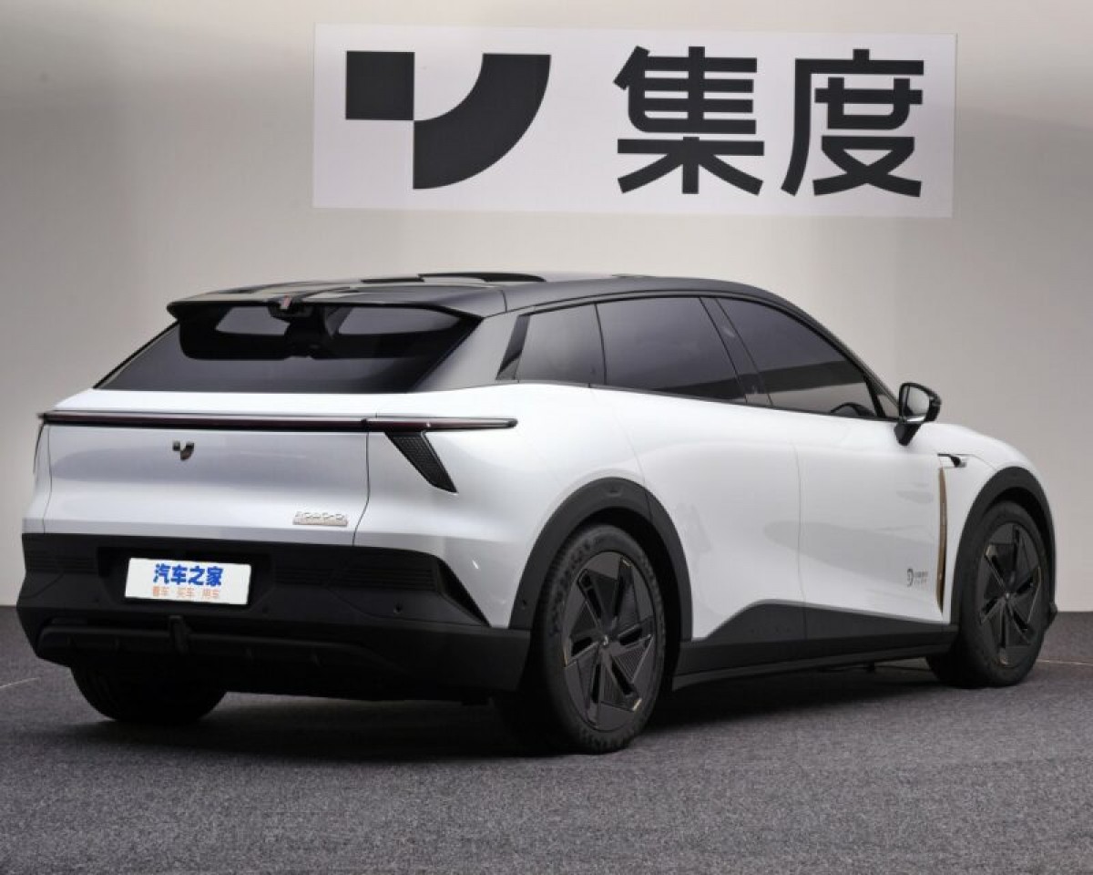 Jidu Robo 1 Lunar Edition 544 HP electric SUV from China ArenaEV