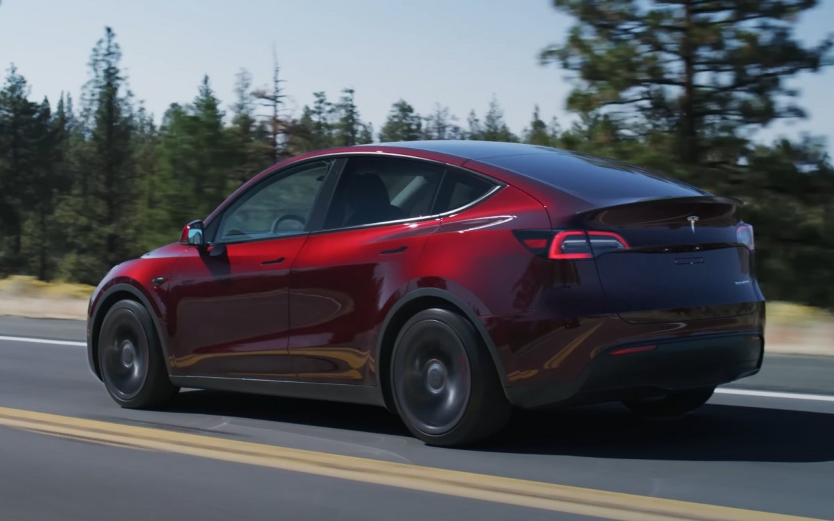 Tesla Model Y Long Range 2023 review - ArenaEV