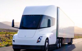 Tesla Semi gets EPA green light, deliveries can start in December