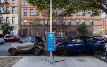 There are 10 times more EV chargers in Manhattan than gas stations