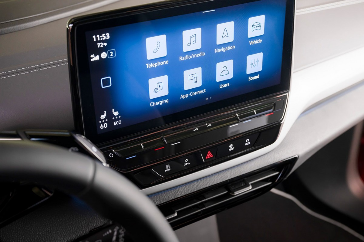 CEO of Volkswagen promises the infotainment and touch control fix