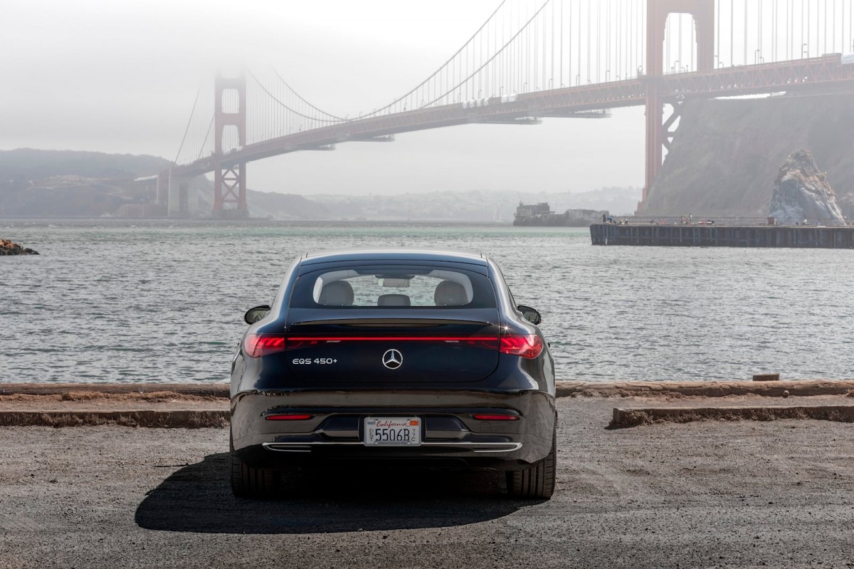 Mercedes EQE and EQS offer more power with $1,200 subscription