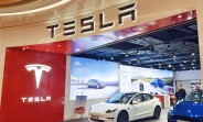 Tesla closes the first shop it opened in China in 2013