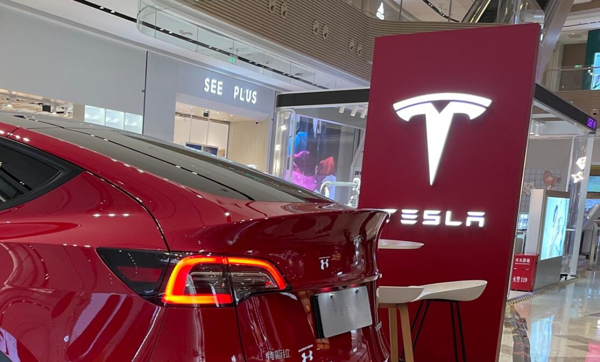 Tesla закрывает первый магазин, открытый в Китае в 2013 году