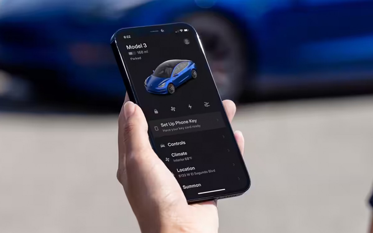 Tesla's mobile app now shows the changelog without having to go inside your car