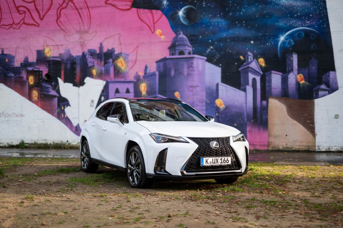 Updated Lexus UX 300e comes with more range and better tech
