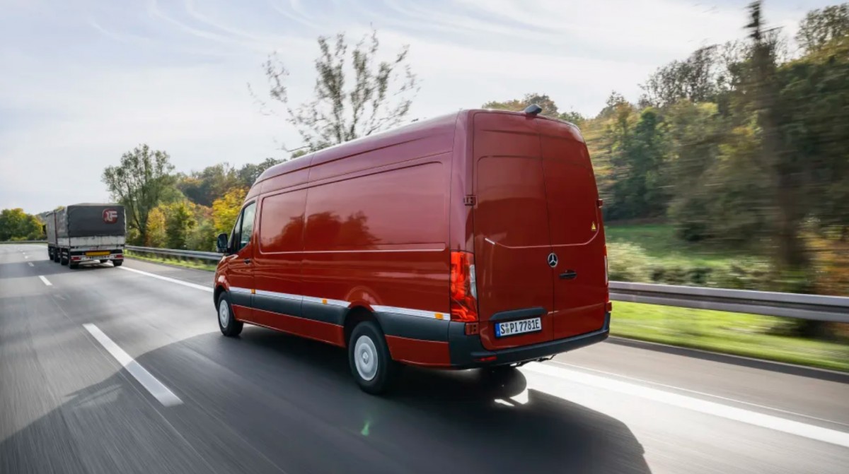 Updated Mercedes eSprinter completes 475 km test drive on one charge