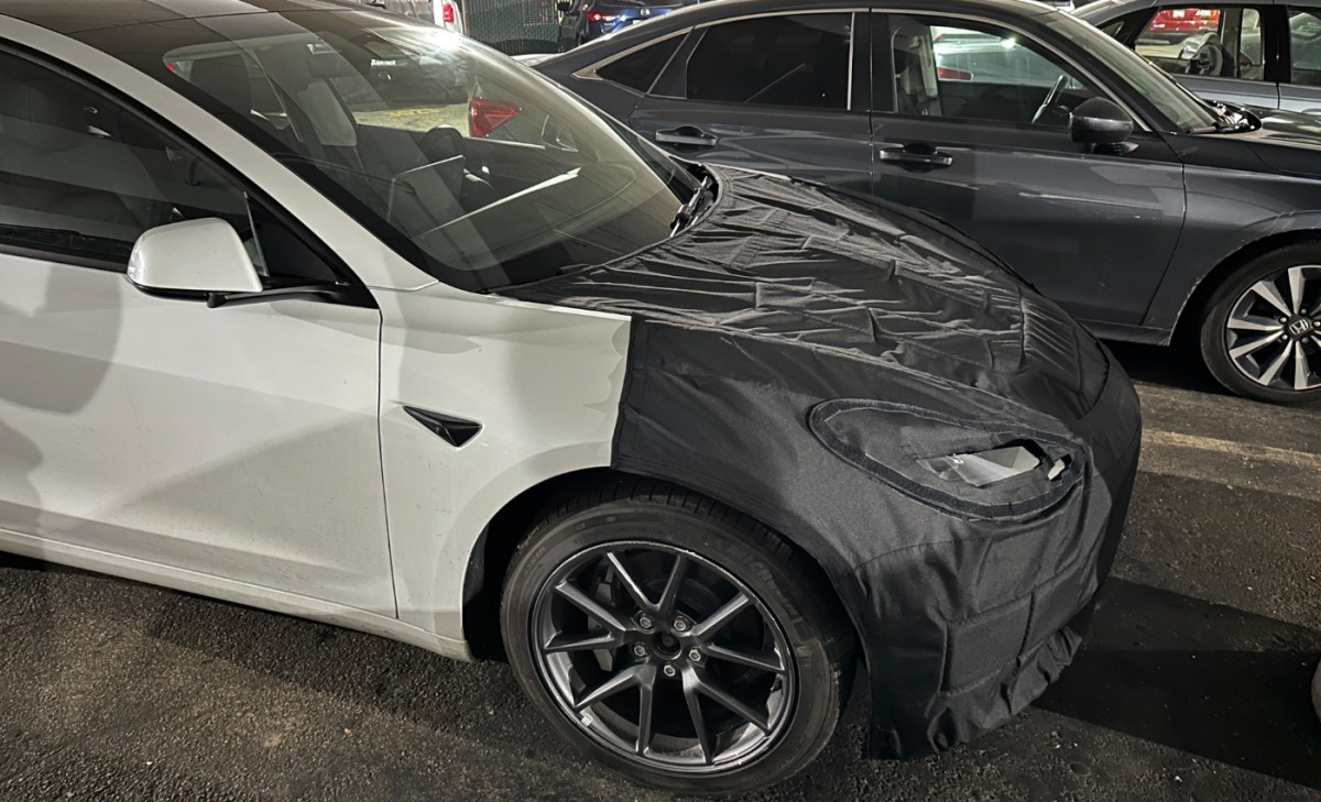 Refreshed Tesla Model 3 spotted in Santa Cruz, California