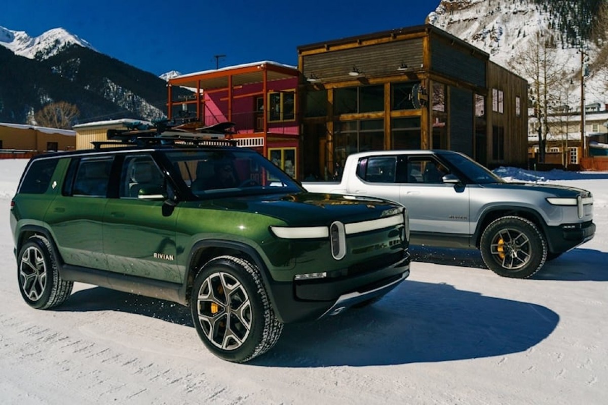 Rivian to open up its charger network to other EVs