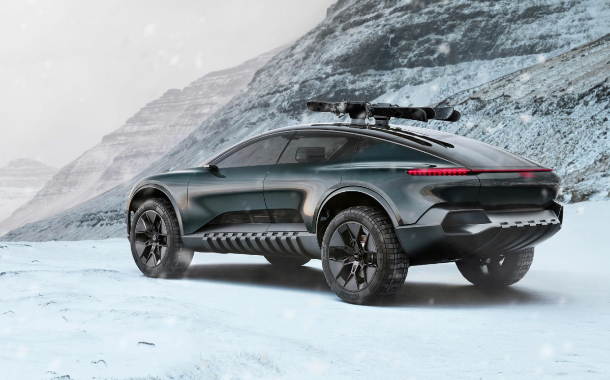 Audi Activesphere - an off-road coupe that wants to do it all