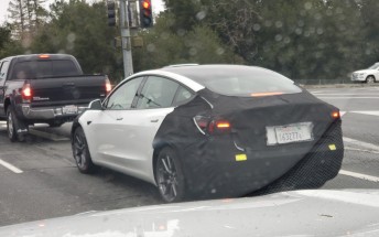 Facelifted Tesla Model 3 spotted in the wild once again