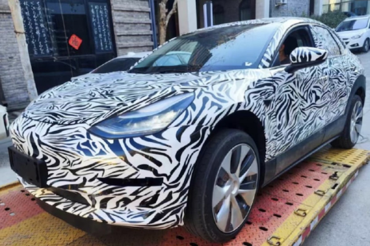 Is this Tesla Model 2 prototype or is it elaborate prank?