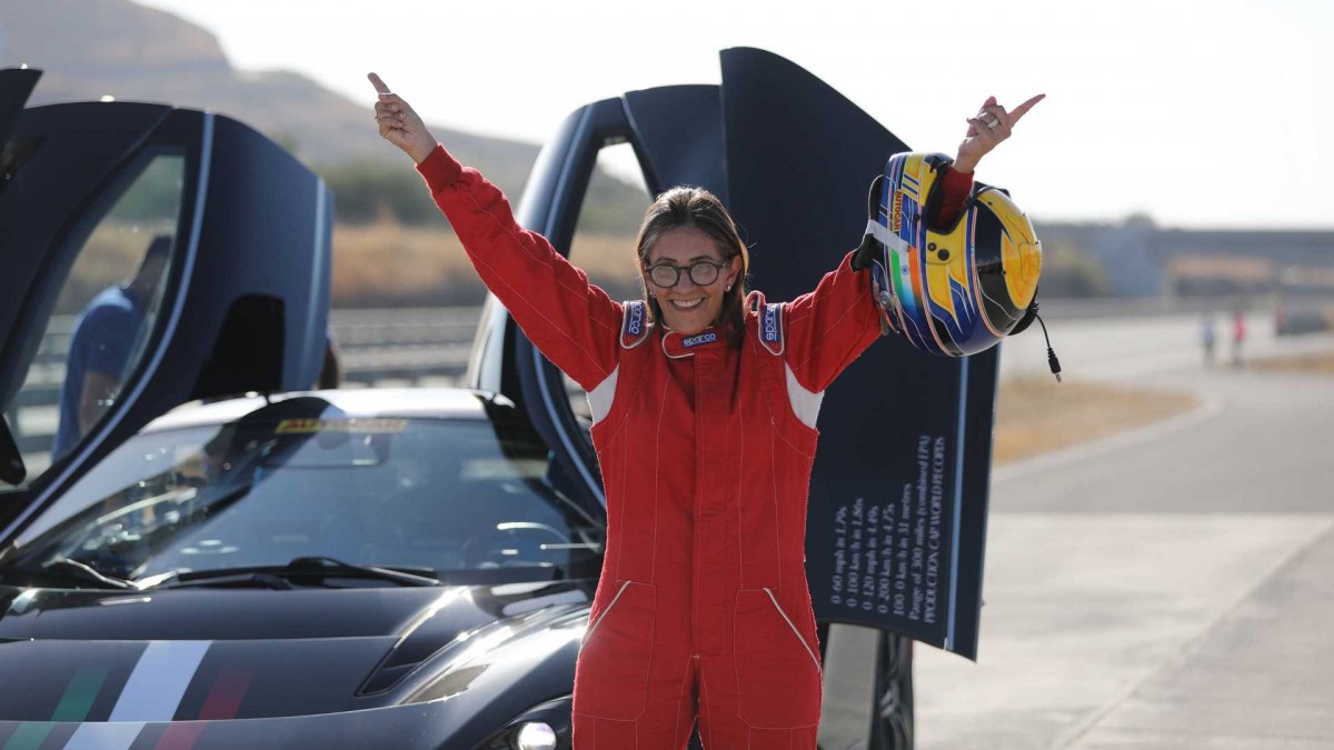 Pininfarina Battista sets two more world records
