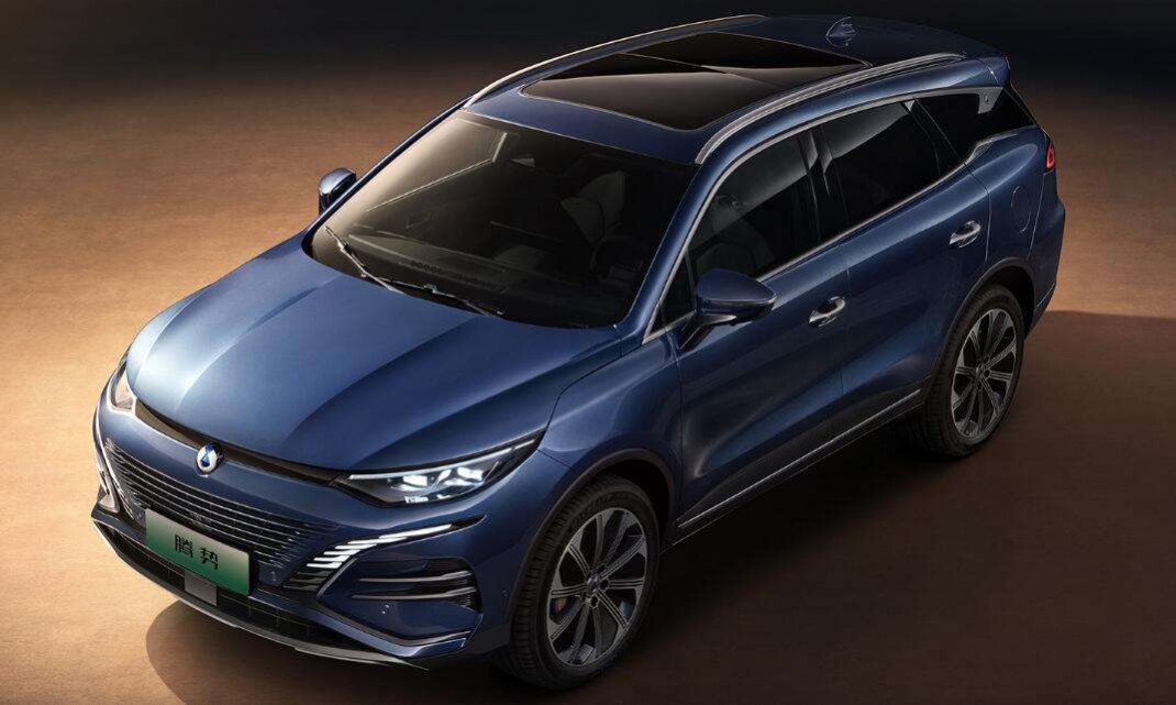 BYD teases the Denza N8 SUV with official images