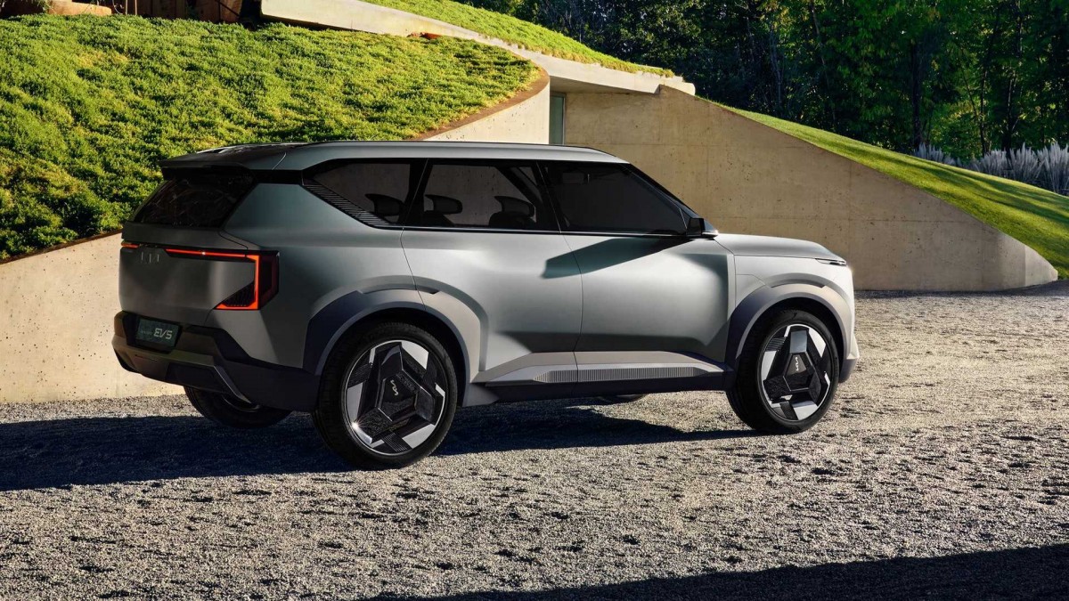 Kia EV5 unveiled as a preview of future electric SUV