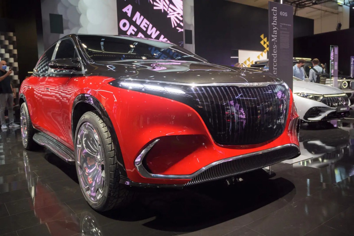 Mercedes Maybach EQS 680 SUV teaser drops ahead of April 17 debut - ArenaEV