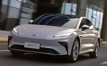 Rising F7 is a $21,000 electric sedan with swappable battery