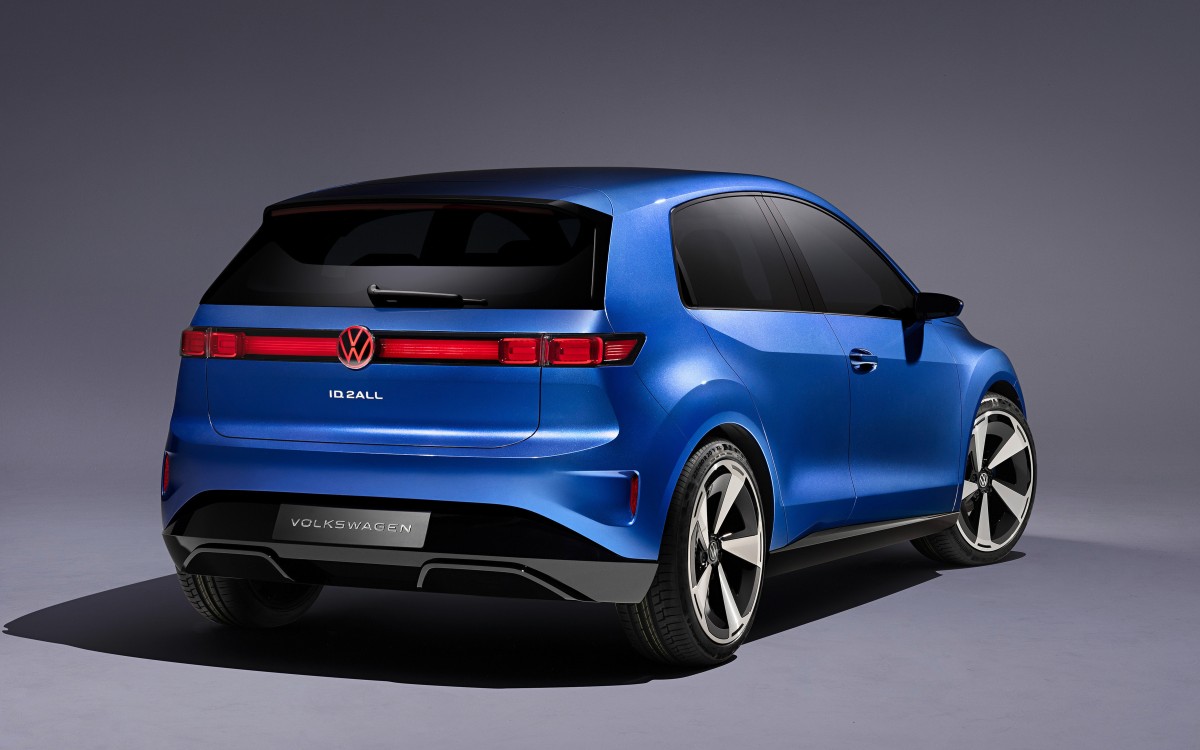 2023 Volkswagen ID.7 wants to compete with Tesla Model 3 - ArenaEV