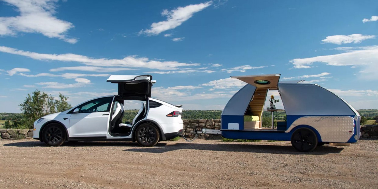 Electrified camping trailer works as EV range extender and home