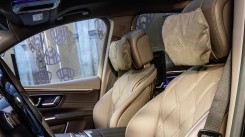 Mercedes-Maybach 680 SUV interior