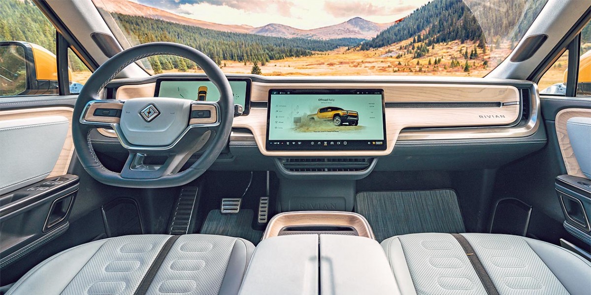 Classy interior of the Rivian R1S and R1T