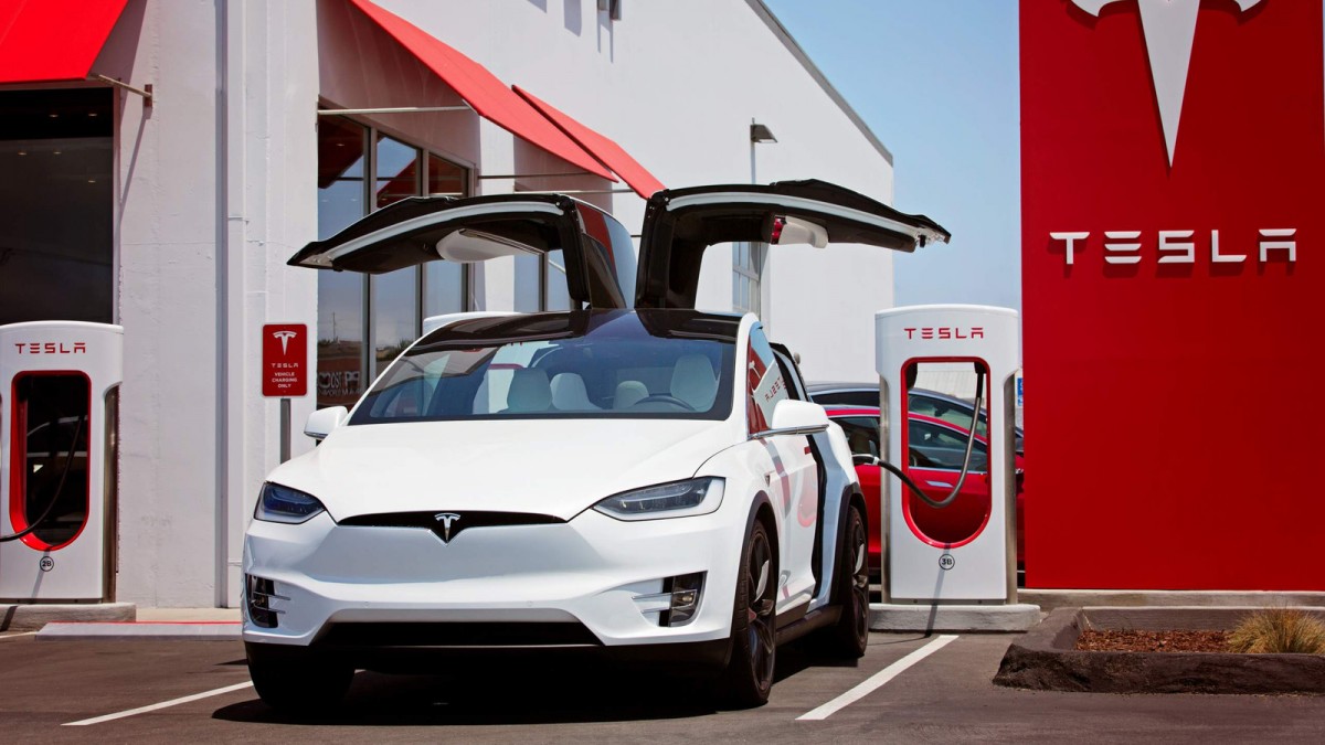 Tesla encourages owners to forgo lifetime unlimited Supercharging