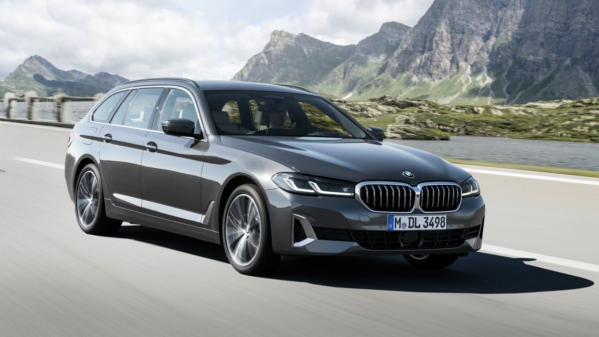 The current 5-series Touring is a handsome load-lugger