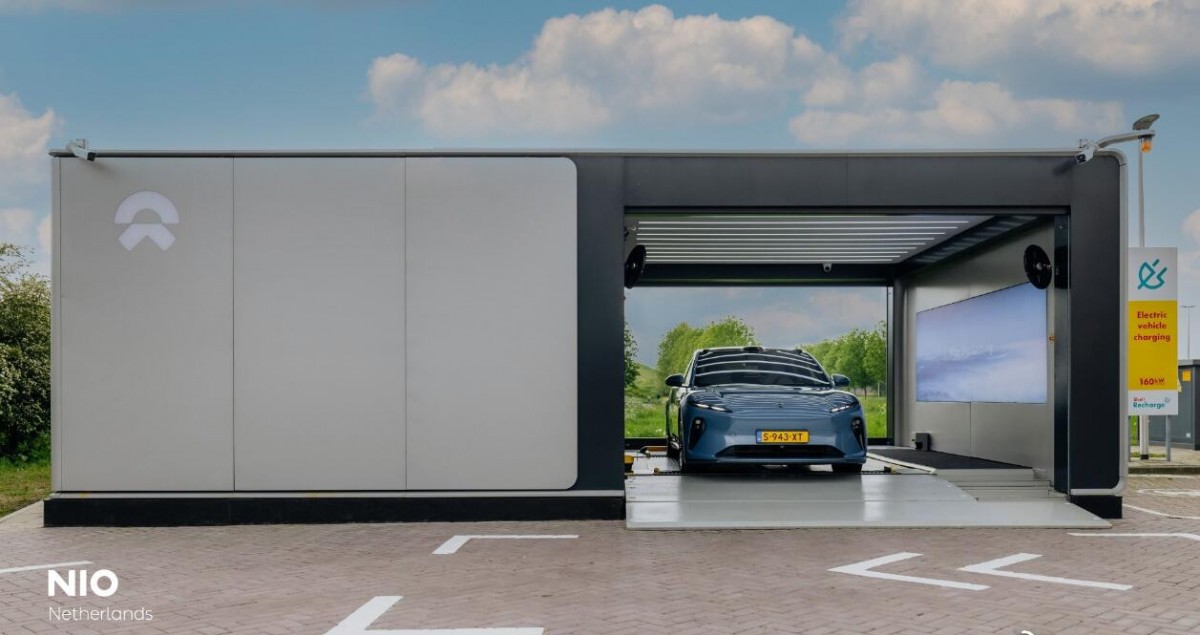 Nio and Shell's first battery swap station in Europe is now operational