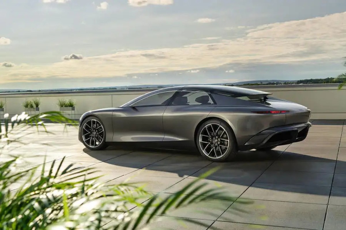 Audi Grandsphere looks a lot like Bentley's concept electric car