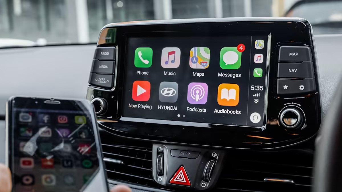 Hyundai breaks new ground with wireless CarPlay and Android Auto integration