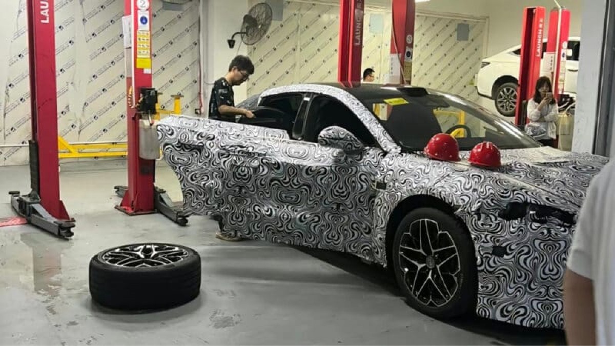 Yangwang luxury electric sedan spotted for the first time