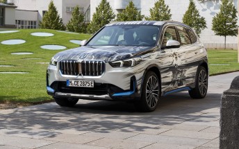 BMW and Stadel Museum team up to create a one-off BMW iX1