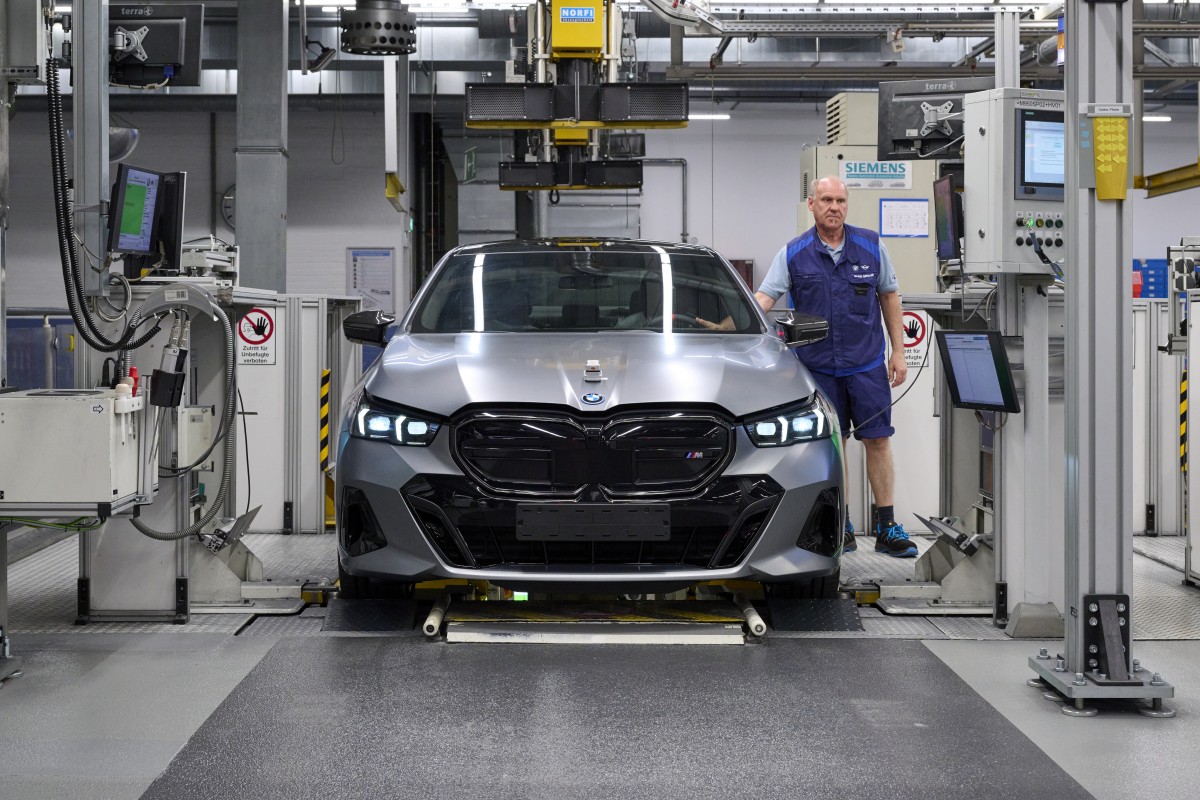 BMW starts i5 production in Dingolfing, Germany