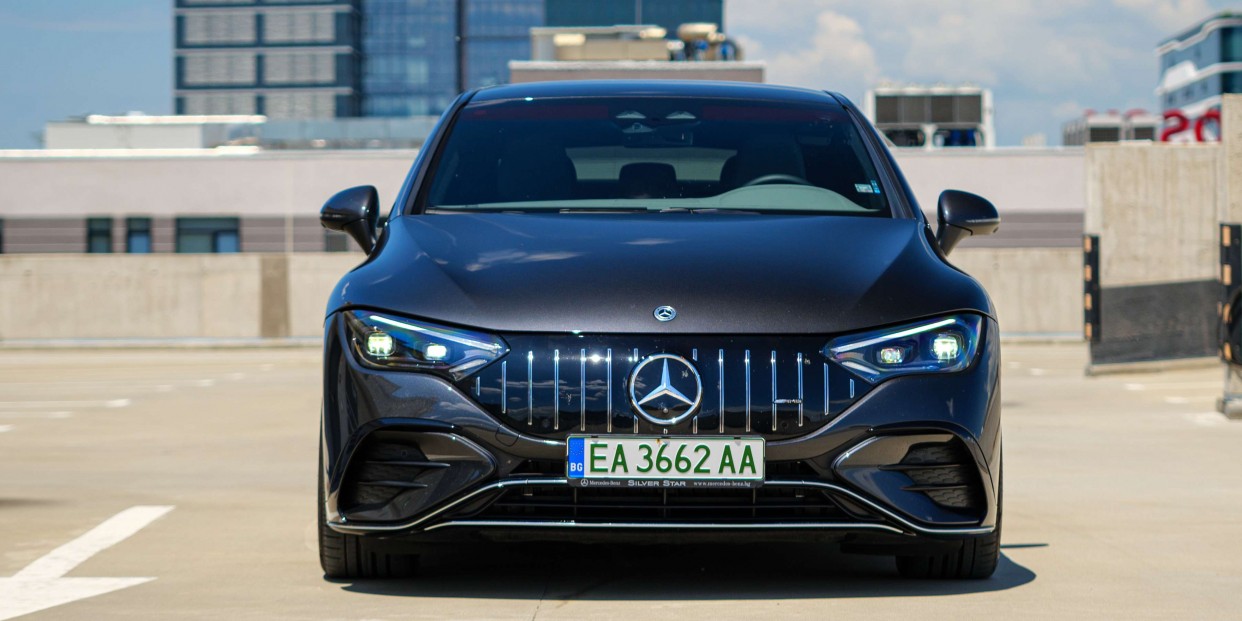 Mercedes-Benz EQE 300 (2022-2023) price and specifications - EV