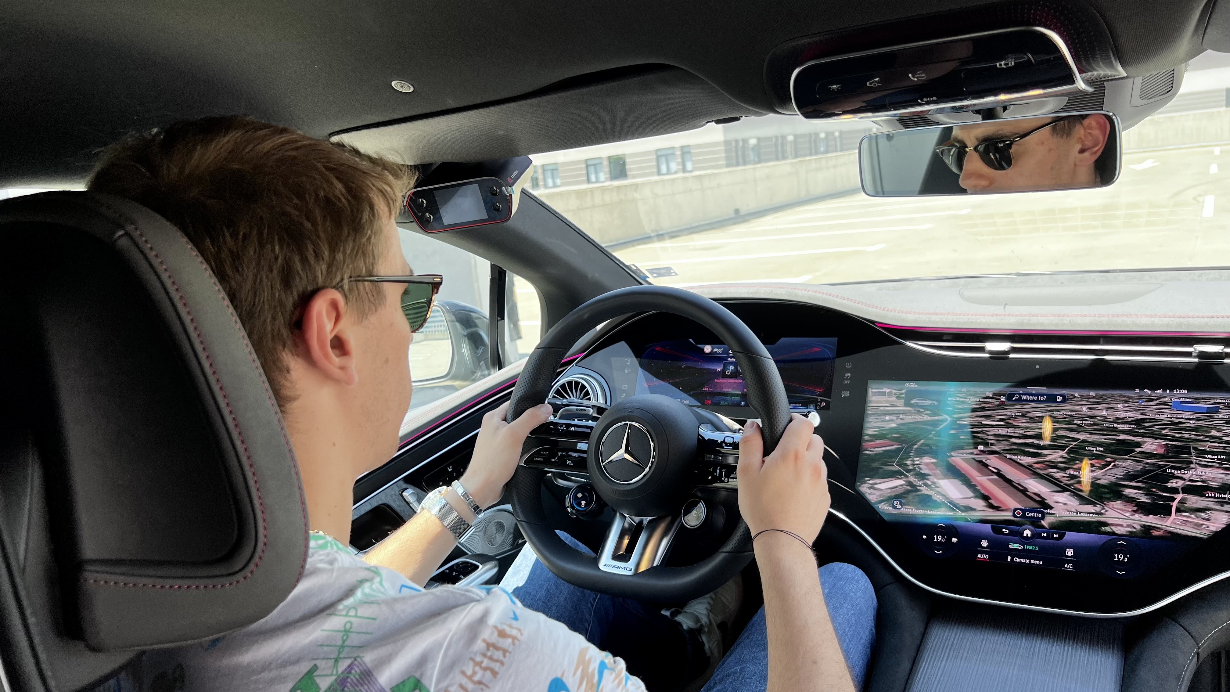 Обзор Mercedes-Benz EQE AMG 43 4Matic