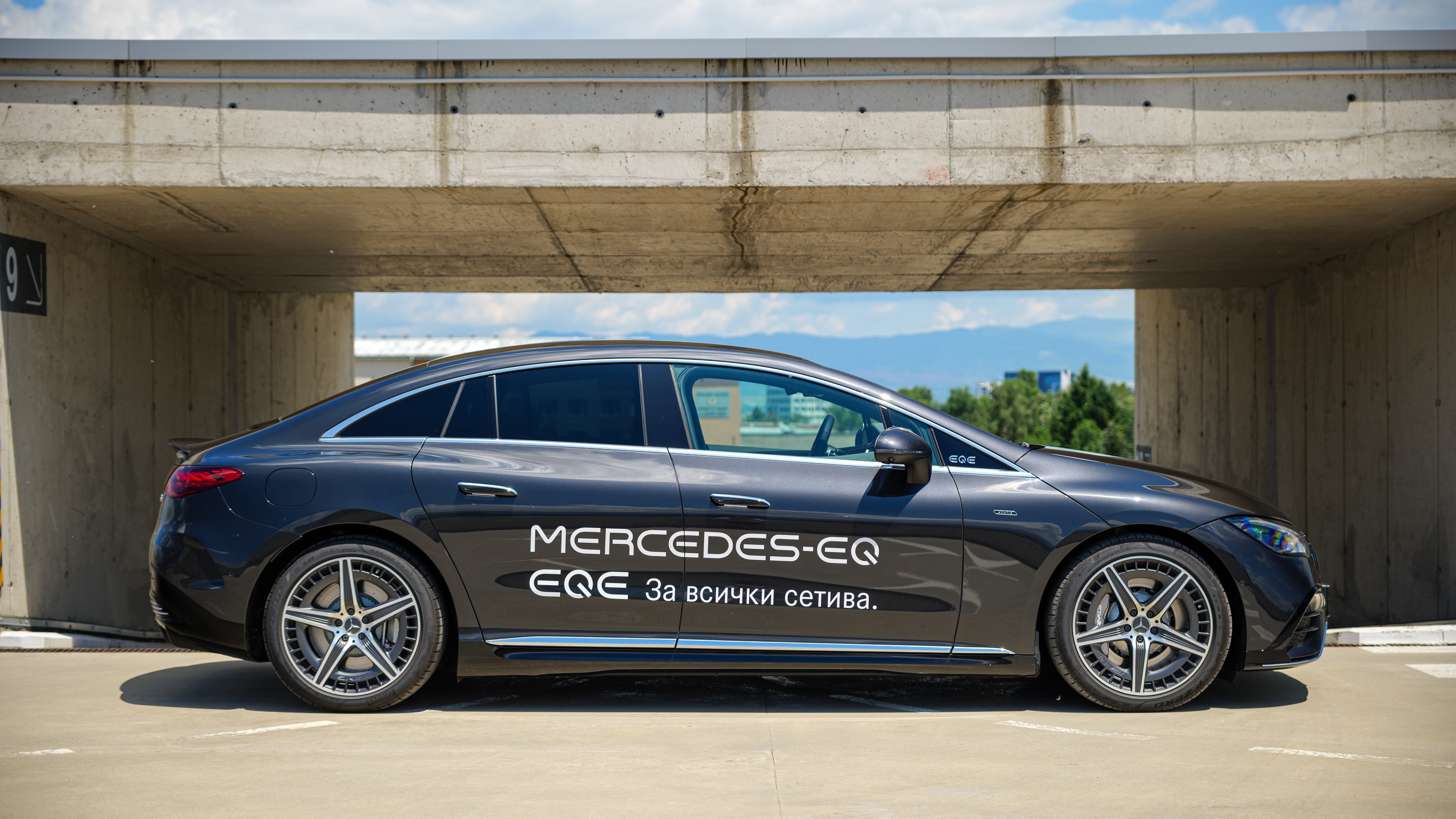 Обзор Mercedes-Benz EQE AMG 43 4Matic
