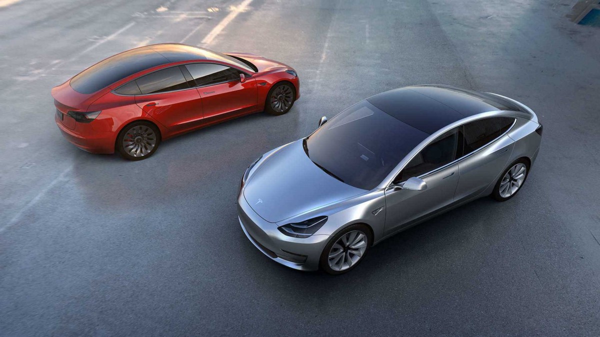 Tesla is now offering 7-year-long loans on its cars